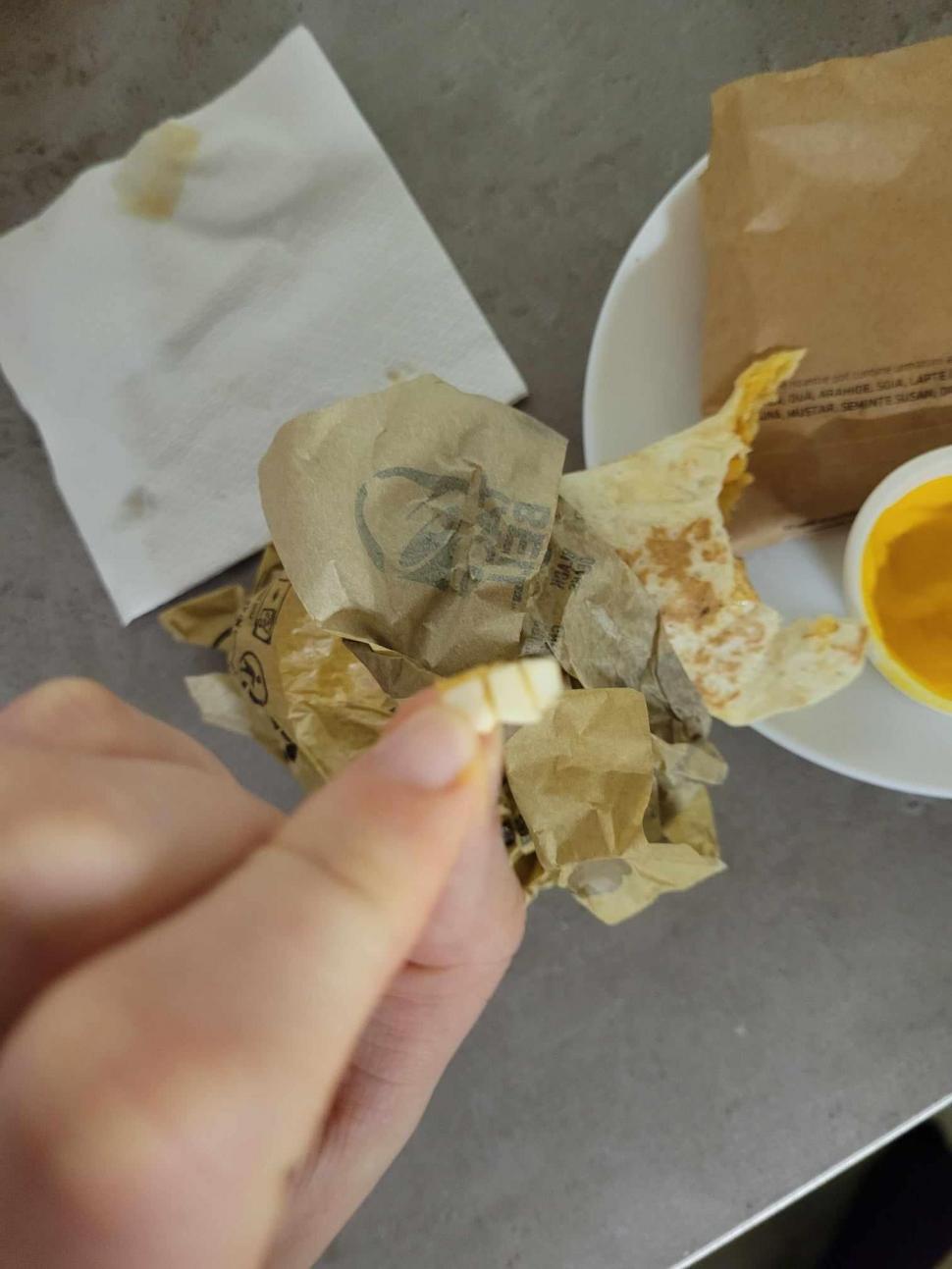 "Era să mănânc otrava asta" | Păţania unei femei care şi-a comandat mâncare dintr-un mall, în Cluj 873573