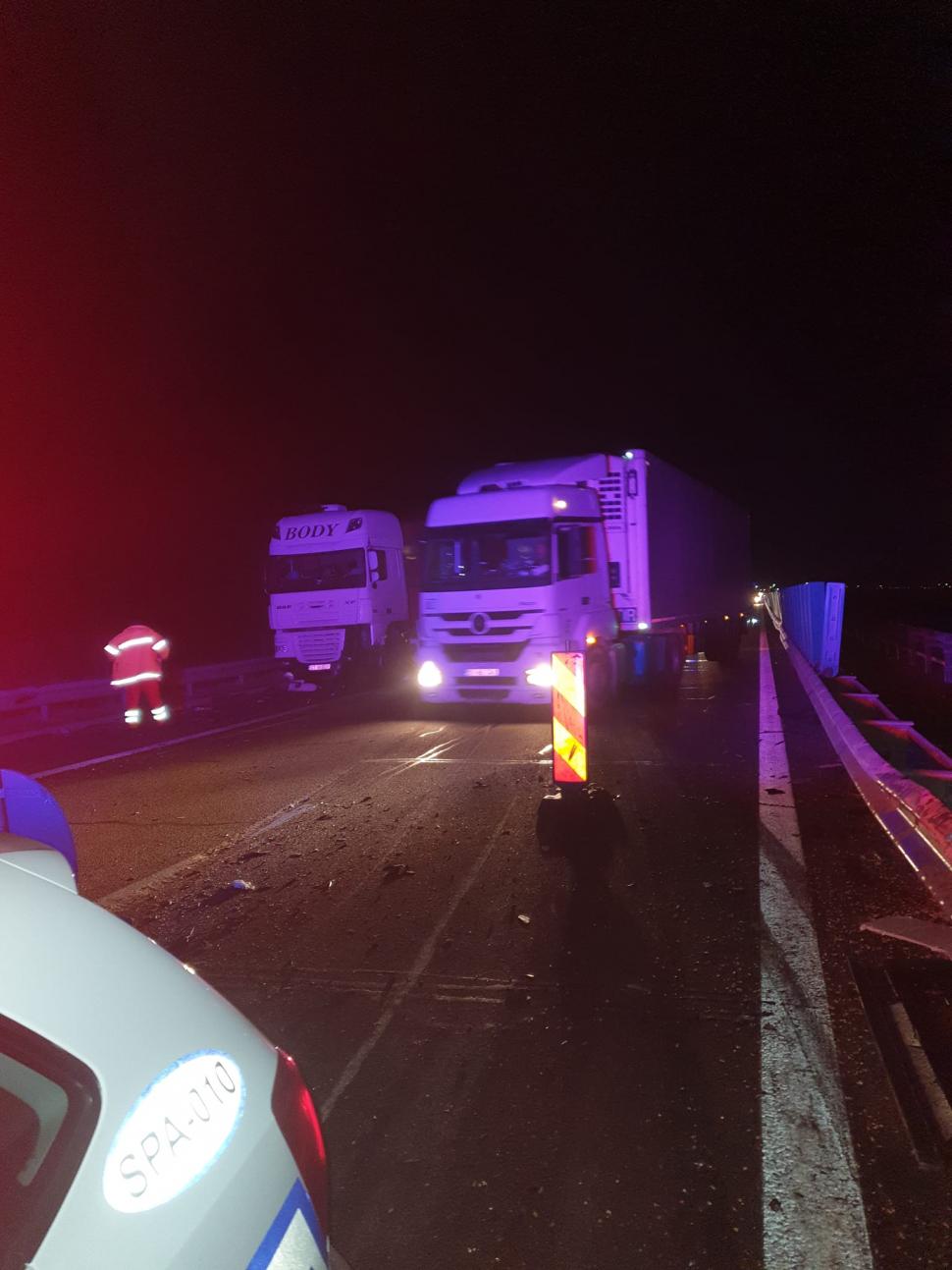Trafic blocat pe Autostrada A2, după un accident grav cu două TIR-uri 873384