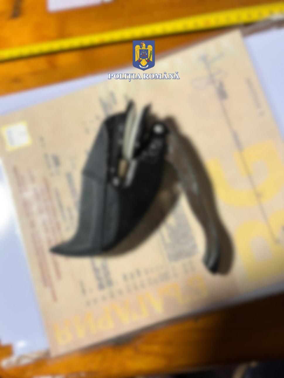 Un bărbat din Sascut şi-a făcut acasă fabrică de permise de conducere, buletine şi acte de înmatriculare 873932