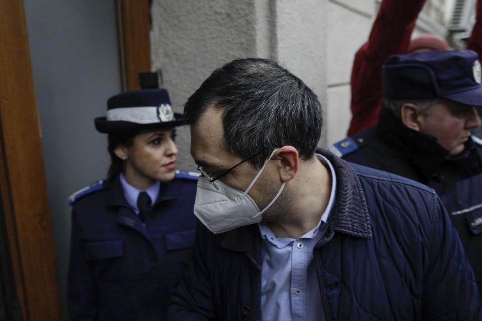 Vlad Voiculescu a fost pus sub urmărire penală de DNA pentru abuz în serviciu cu consecințe deosebit de grave 873916