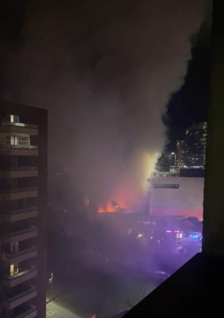 Incendiu de proporții la un mall din Cluj-Napoca! Oamenii sunt evacuați de urgență 874172