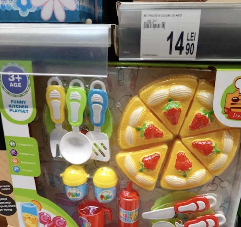 Jucării periculoase, retrase de la vânzare dintr-un magazin din Brăila. Hipermarketul s-a ales cu o amendă usturătoare 874122