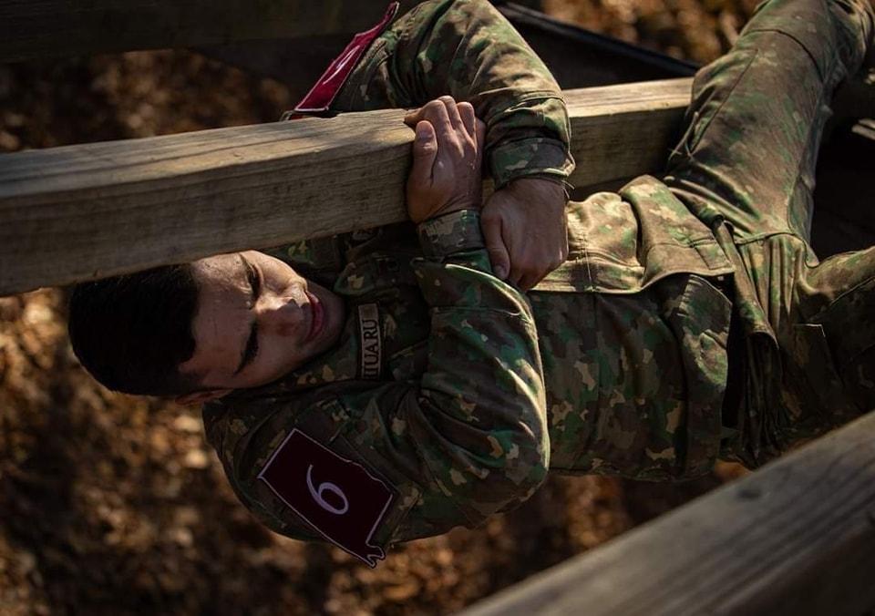 Un militar român e "cel mai bun luptător" într-o competiție din SUA. Andrei a trecut prin probe deosebit de dificile  874515