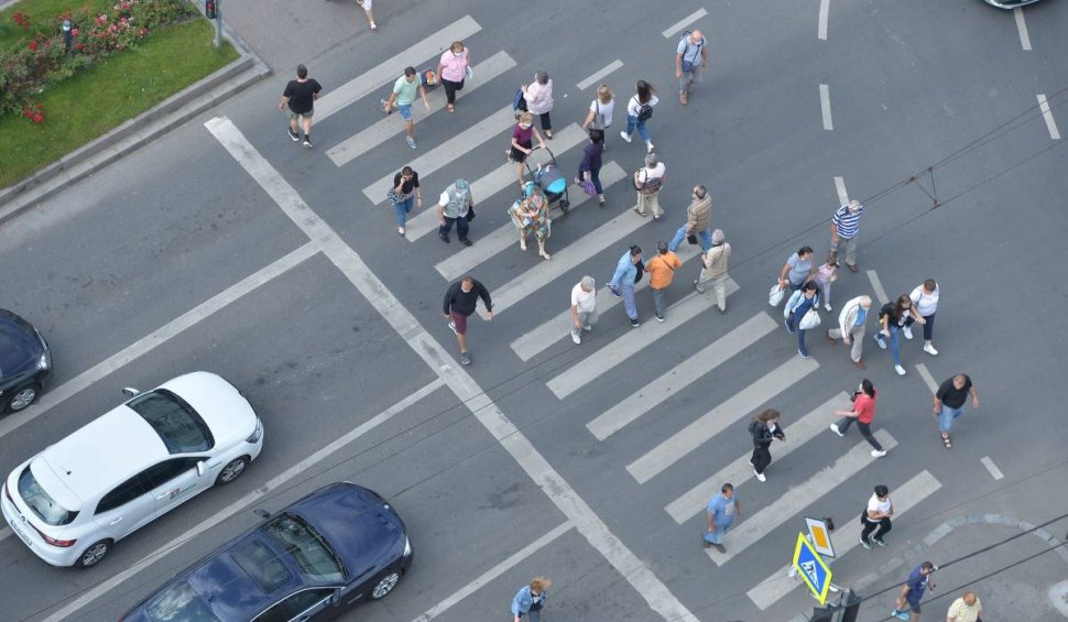 Orașul din România cu cel mai performant sistem de monitorizare a traficului rutier: "În momentul în care treci pe roşu poţi fi penalizat"
