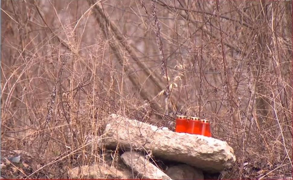 Ele sunt cele două fete din Lupeni care şi-au pus capăt zilelor împreună. Ambele erau eleve în clasa a IX-a 874636