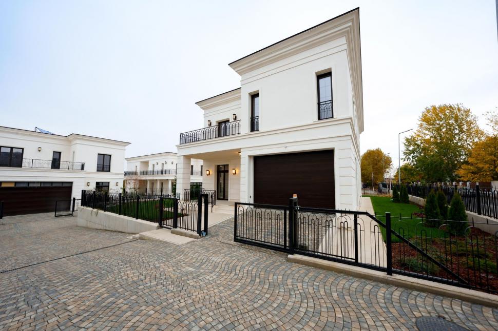 IQON, cel mai nou și modern ansamblu rezidențial de lux din zona Pipera, a fost finalizat 874632