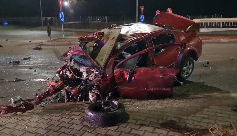 Controverse în cazul salvamarului care a intrat cu 170 de km/h într-un sens giratoriu din Constanţa 874905