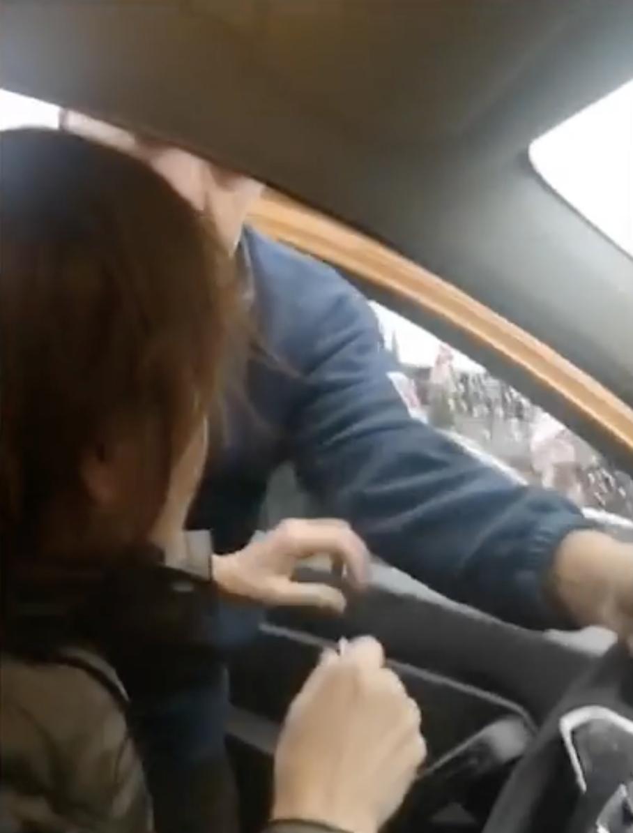 Angajate de la ANPC, luate la bătaie de patronul unui motel, în timpul unui control în care inspectorii au găsit nereguli grave 875151