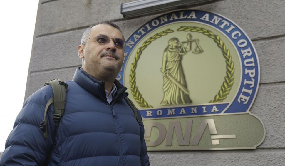 Fostul ministru USR, Cristian Ghinea, a făcut circ cu maşinuţe la DNA: "Nu vii cu preț maximal la licitație decât dacă ți-a aranjat Lucian Bode criteriile" 875110