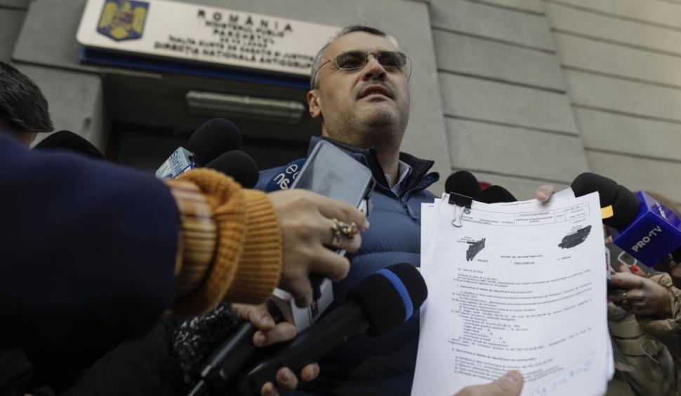 Fostul ministru USR, Cristian Ghinea, a făcut circ cu maşinuţe la DNA: "Nu vii cu preț maximal la licitație decât dacă ți-a aranjat Lucian Bode criteriile" 875111