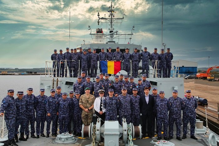 Prima navă vânător de mine a ajuns în România, după un traseu de 4.500 de mile marine