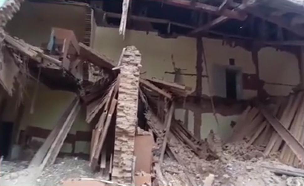 Primele imagini din interiorul camerelor internatului de la Odorheiu Secuiesc, după prăbușire 876259