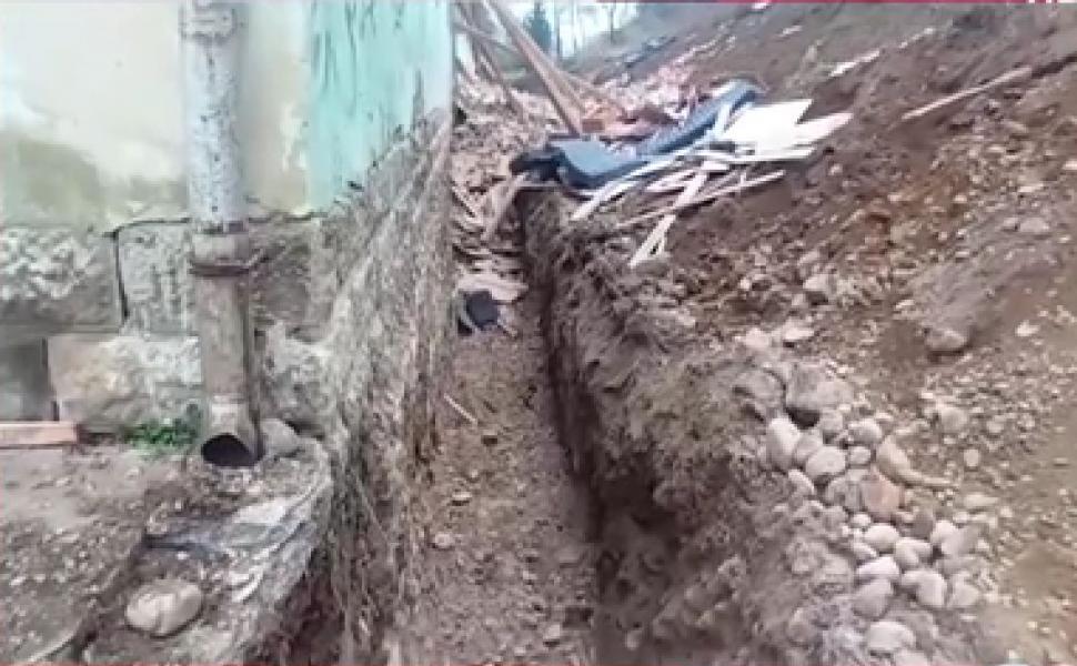 Primele imagini din interiorul camerelor internatului de la Odorheiu Secuiesc, după prăbușire 876263