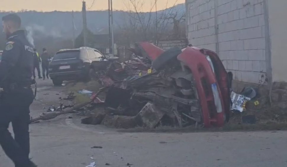 Soț și soție, morți într-un accident cumplit, înainte de Sărbători, în Caransebeș