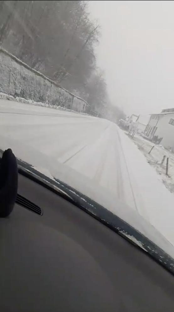 Furtună de ninsoare în nordul României! Sute de familii au rămas fără curent | Restricții de circulație din cauza viscolului 876716