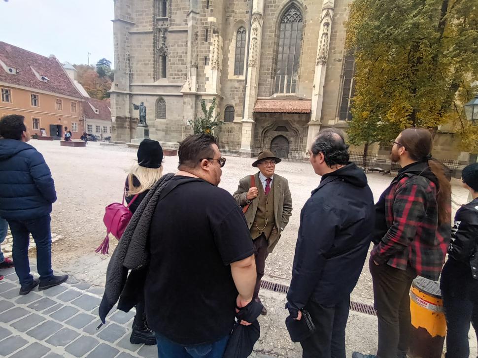 La pas prin Brașov, în zi de sărbătoare 876745