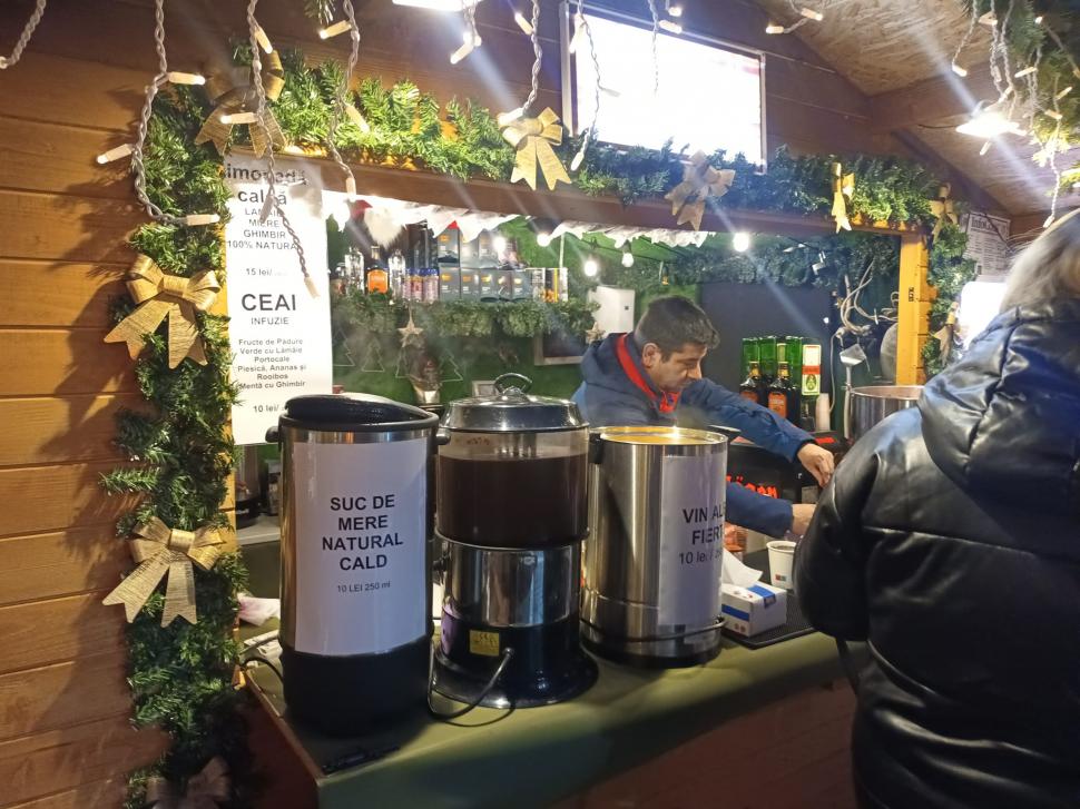 La pas prin Brașov, în zi de sărbătoare 876750