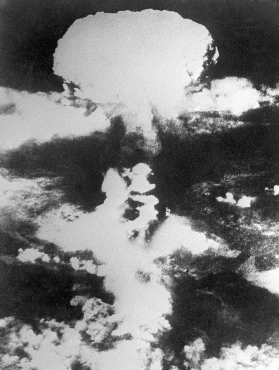 SUA se pregătesc să redeschidă aerodromul militar Tinian, de unde a fost lansat bombardamentul atomic asupra Japoniei 876758