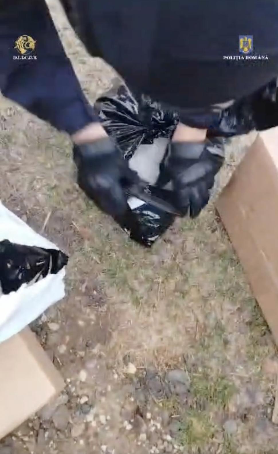 Traficant, prins în flagrant de DIICOT. 50 de kilograme de droguri au fost confiscate 876762