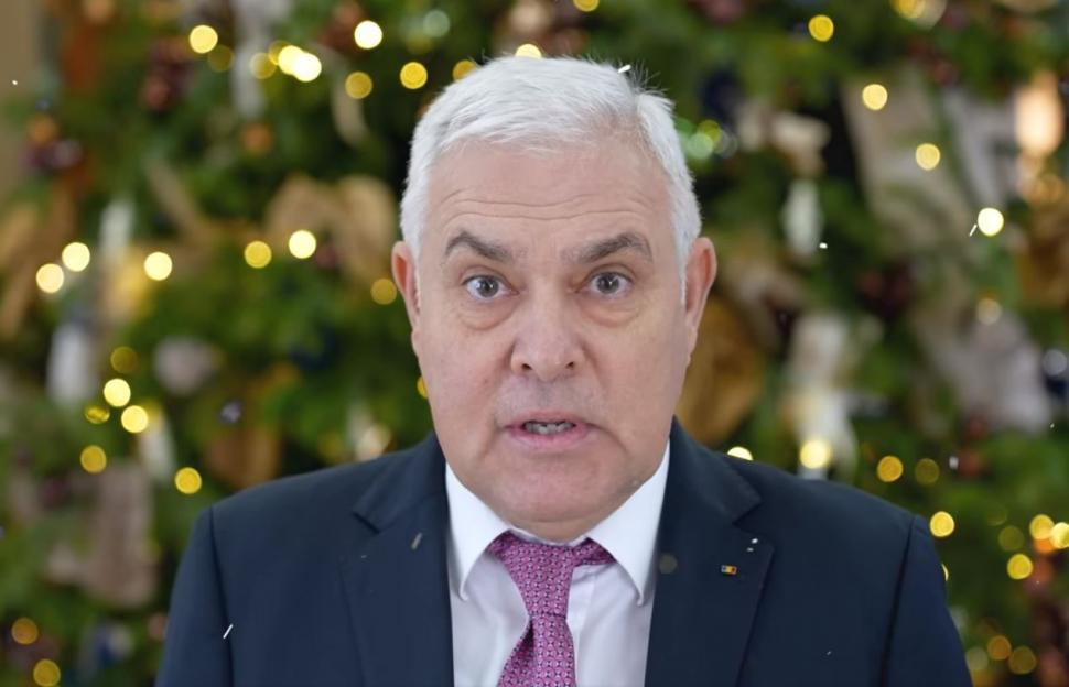 Guvernul și-a făcut filmare cu urări de sărbători. Mesajele transmise de miniștrii cabinetului Ciolacu 877149