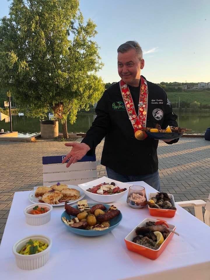 Un cunoscut bucătar român a murit în Ajun de Crăciun, la numai 53 de ani 877371