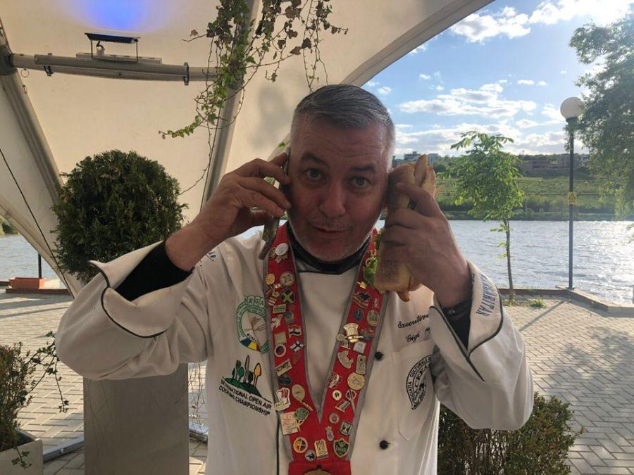 Un cunoscut bucătar român a murit în Ajun de Crăciun, la numai 53 de ani 877372