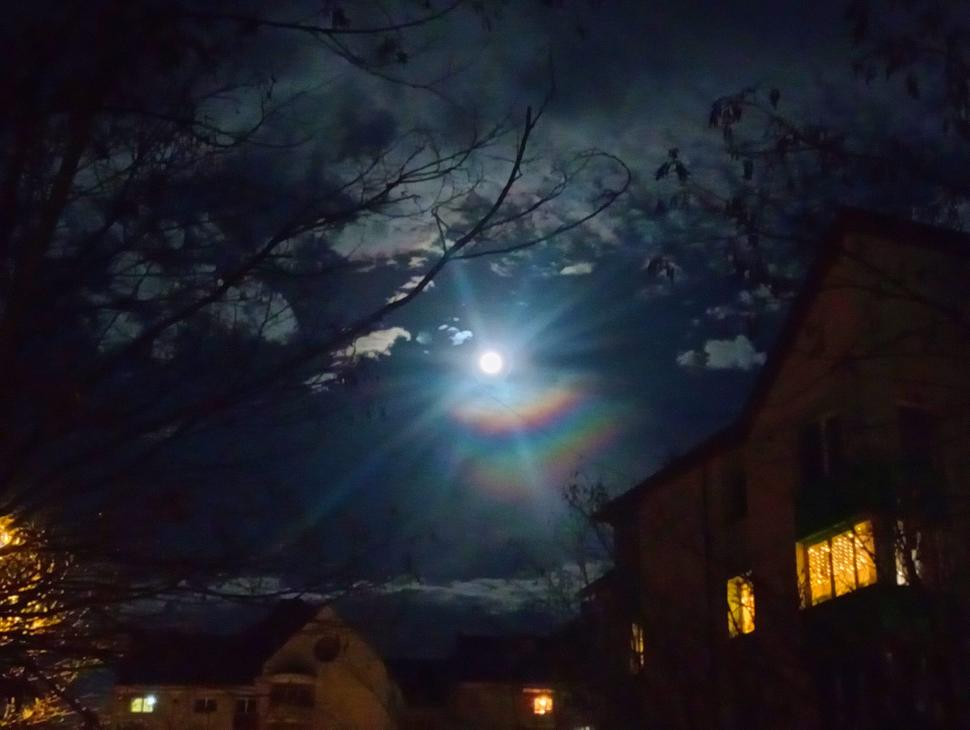 Curcubeu circular nocturn! Al doilea fenomen incredibil pe cerul României, în a doua zi de Crăciun 877557