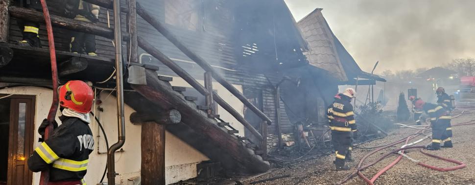 Incendiu devastator la o pensiune din Prahova! Raed Arafat: ”A fost declanșat Planul Roșu” | Mai multe persoane dispărute 877320