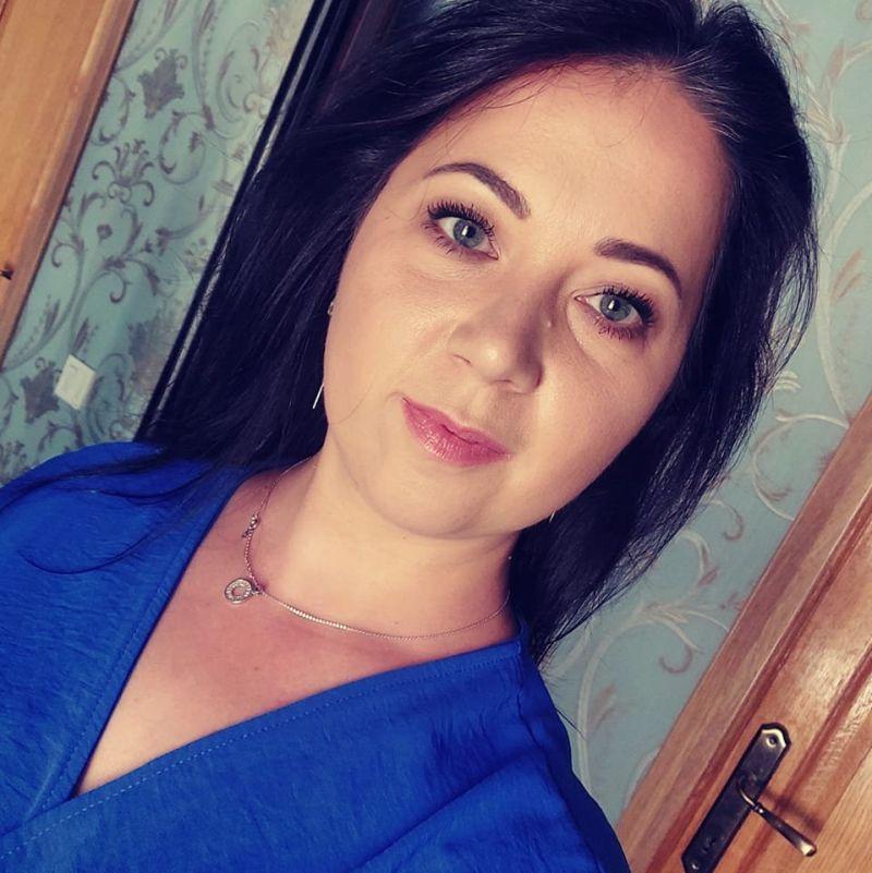 Ea este Mădălina, profesoara găsită moartă în cadă. "Dumnezeu a chemat-o la El în ziua de Crăciun" 877347