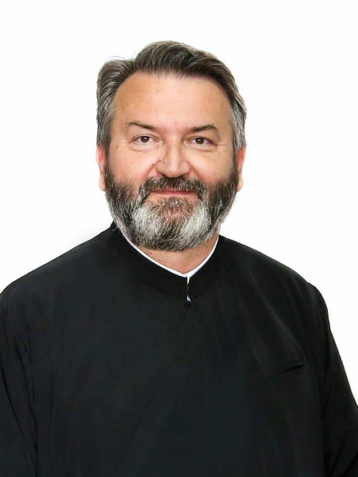 A murit preotul Daniel Buda, la 46 de ani. Decanul Facultății de Teologie Ortodoxă din Sibiu s-a stins de Crăciun 877590