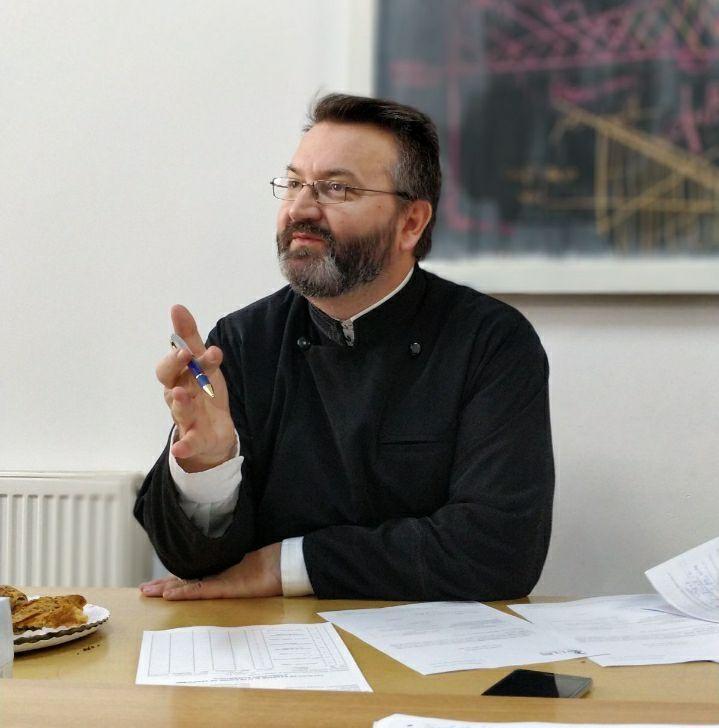 A murit preotul Daniel Buda, la 46 de ani. Decanul Facultății de Teologie Ortodoxă din Sibiu s-a stins de Crăciun 877592