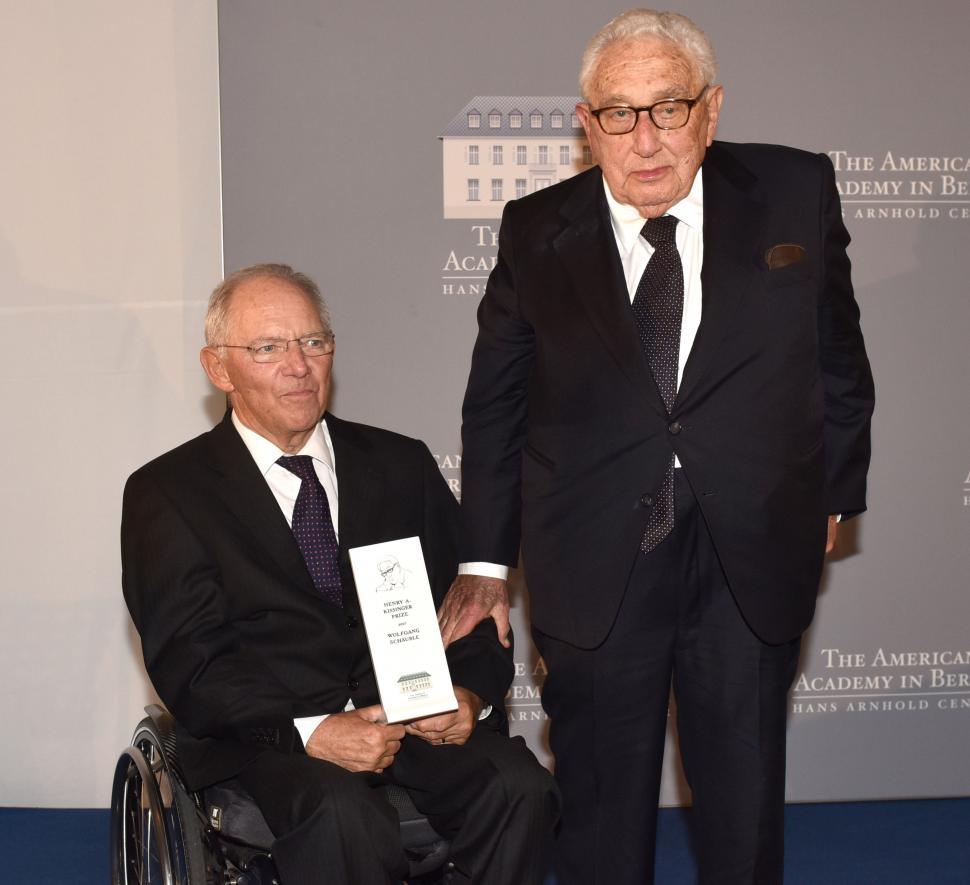 A murit Wolfgang Schäuble, fostul ministru german de Finanțe în cabinetul Merkel 877673