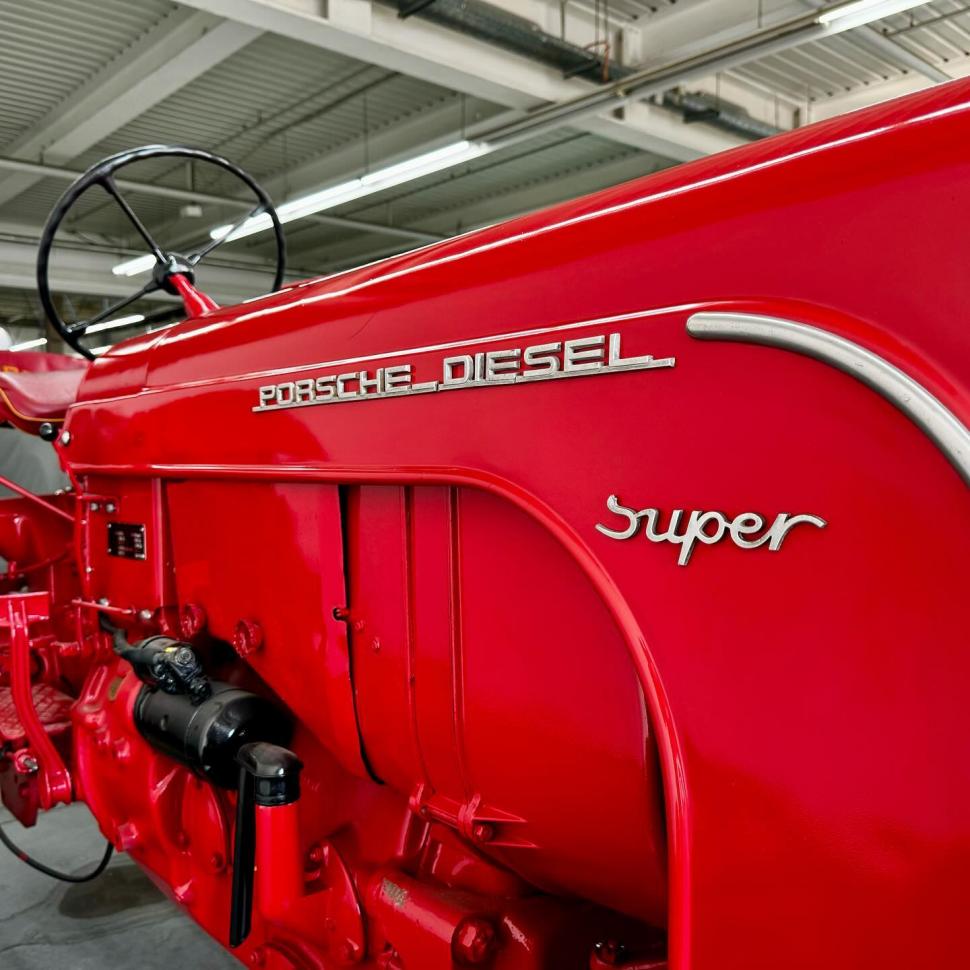 Ion Țiriac și-a cumpărat tractor Porsche. Cum arată "bijuteria" din colecție 878304