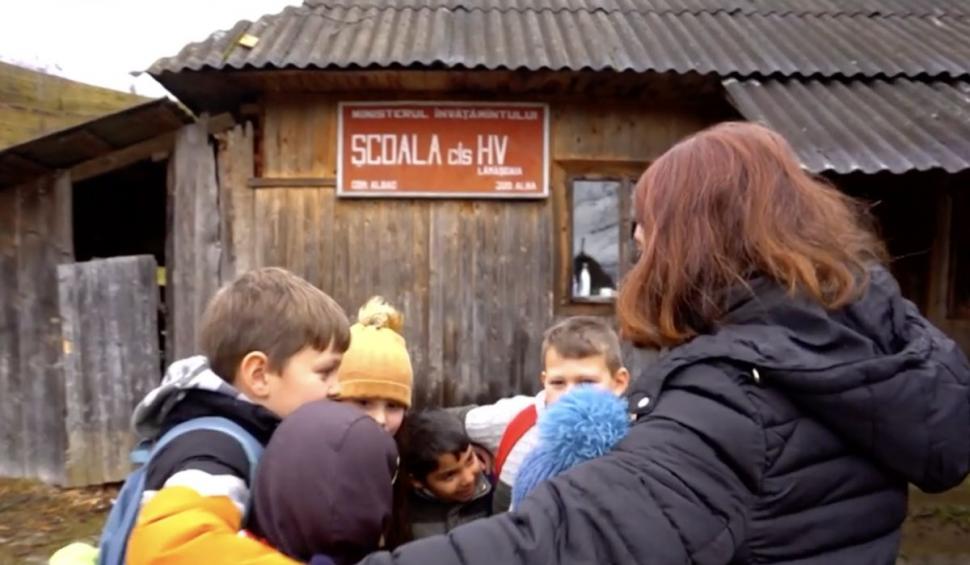România Educată închide o şcoală, unde învață șapte elevi, dintr-un motiv absurd | Mirela Voicu, apel la Ministerul Educaţiei 878372