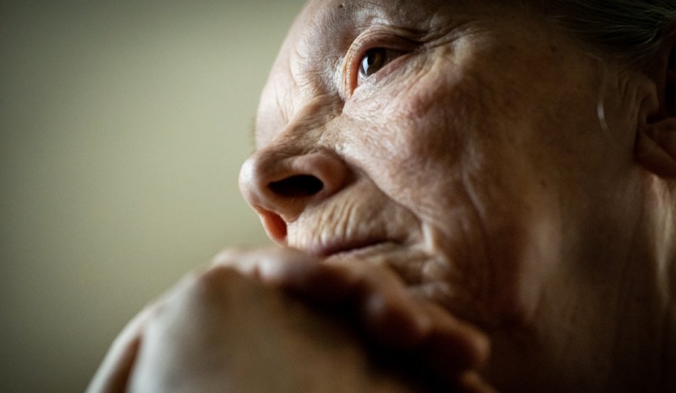O femeie de 94 de ani a sunat la 112 să le ureze politiştilor din Italia un An Nou Fericit | Reacţia emoţionantă a agenţilor