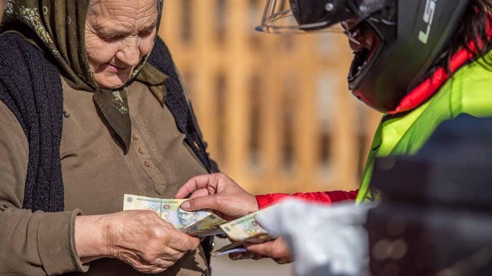 Data la care intră pensiile majorate în ianuarie 2024! Ministerul Muncii a anunțat când primesc românii banii pe card