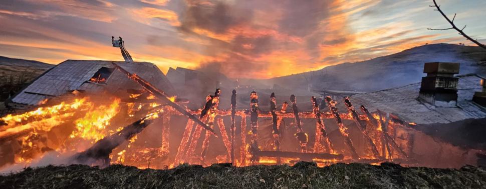 Cele trei ipoteze pe care merg anchetatorii în cazul incendiului tragic de la Ferma Dacilor 878853
