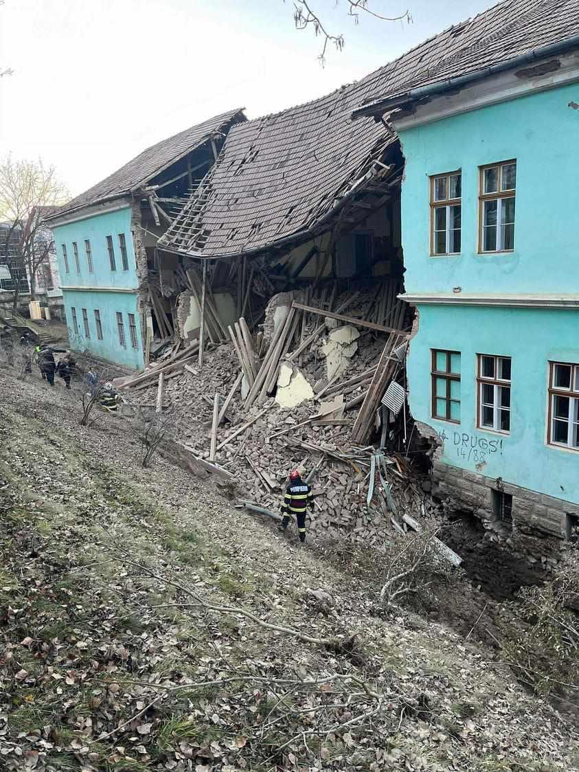 Internatul din Odorheiu Secuiesc, unde un elev a fost ucis de zidul prăbușit, va fi refăcut cu bani din Ungaria 879130