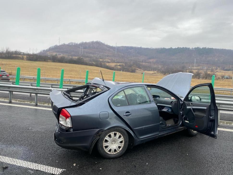  Trafic blocat pe A1 între Boiţa şi Tălmaciu din cauza unui accident cu şase maşini 879307