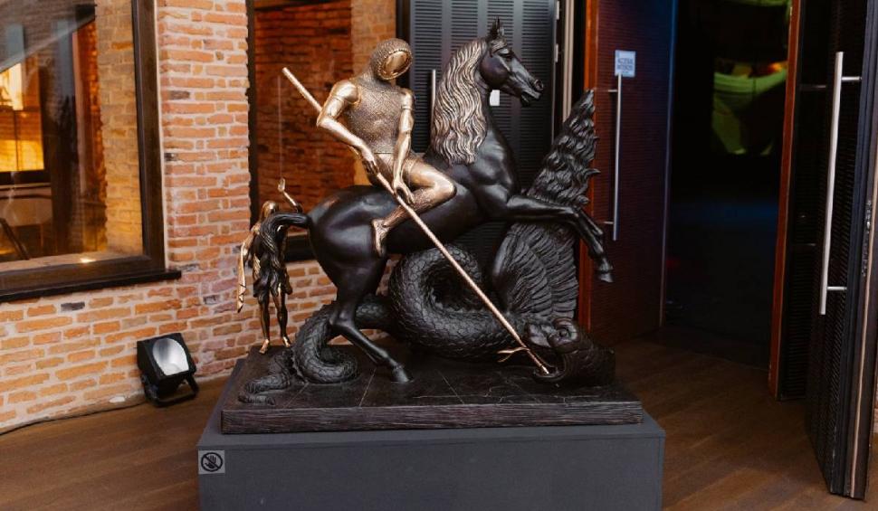 Concert Corina Sîrghi şi program extins pentru vizitarea expoziţiei "Universul lui Salvador Dali" 879691