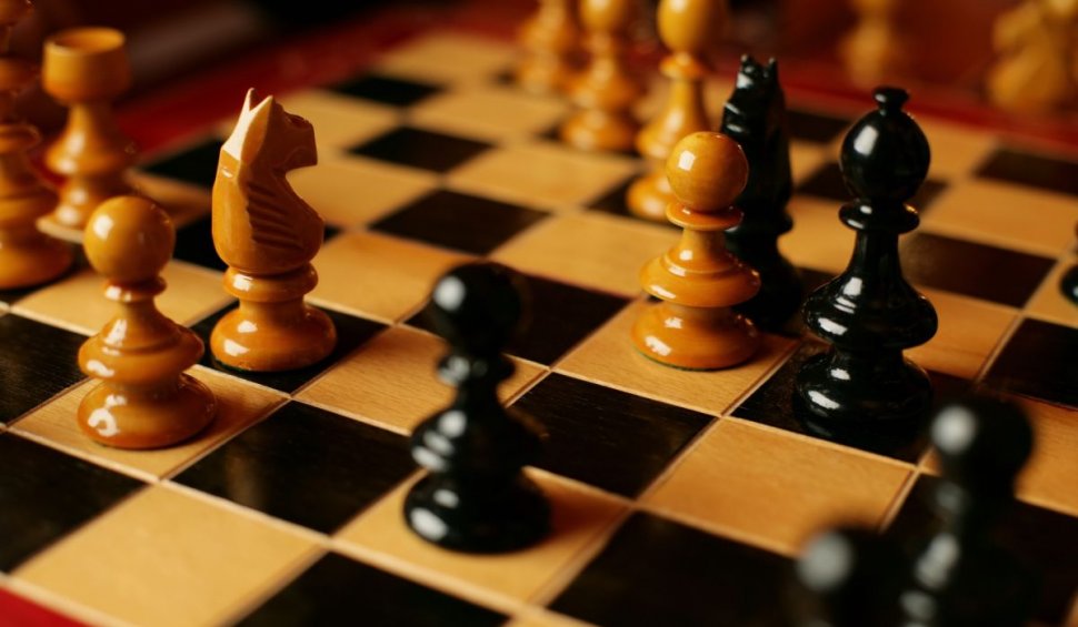 Încep primele cursuri de șah, din 2024, pentru copiii și tinerii supradotați din România