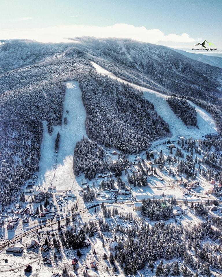 Mărturia surprinzătoare a unui american pus să compare o stațiune de lux din Alpi cu Apusenii: "Mârlănia și nepăsarea pentru ceilalți erau la ele acasă acolo” 879629