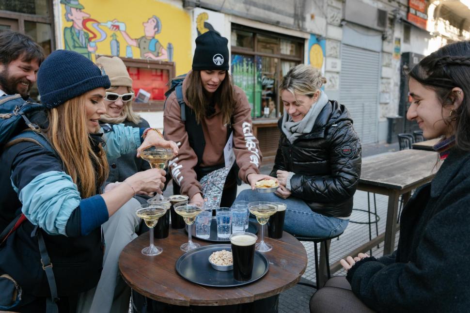 Cât costă un cappuccino la noul restaurant al Sânzianei Negru. Sunt servite doar preparate mexicane 879785