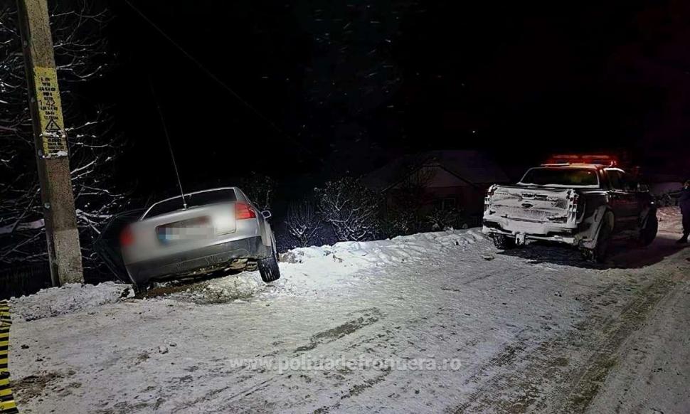 "Trage pe dreapta, că trag!” | Urmărire cu focuri de armă pentru a opri o maşină, urmată de un accident grav, în Botoşani 879652