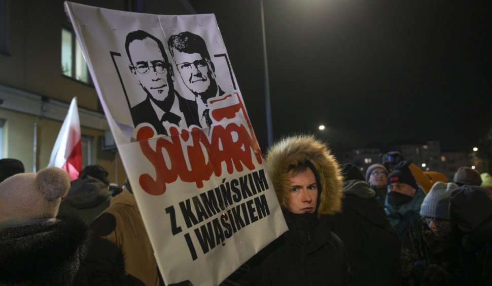 Doi parlamentari polonezi, condamnaţi şi graţiaţi de preşedinte, au fost arestaţi în Palatul Prezidenţial din Varşovia