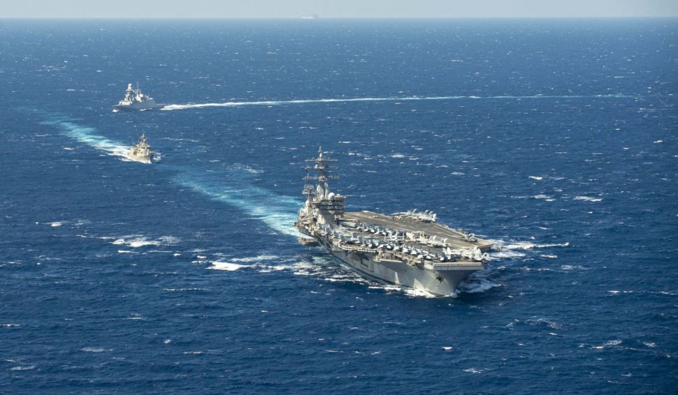 China atinge o nouă culme a clonării de produse! O machetă a navei amiral a Marinei americane, vizibilă din satelit