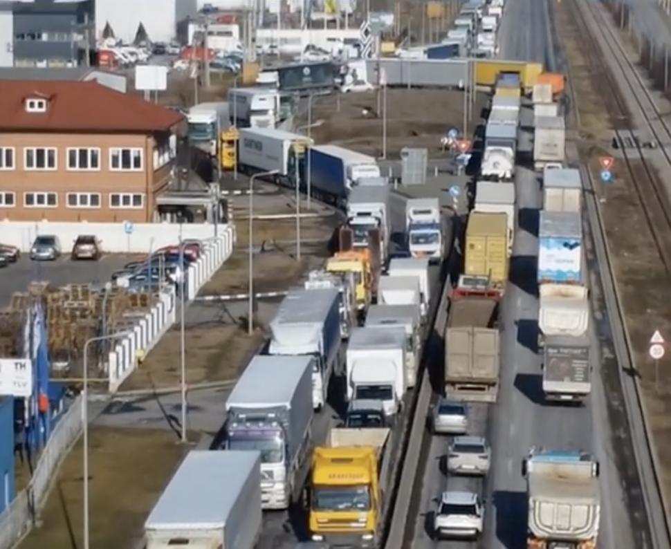 Protest cu sute de tractoare în Bucureşti, pe modelul european. Răspunsul ministrului Agriculturii 879895