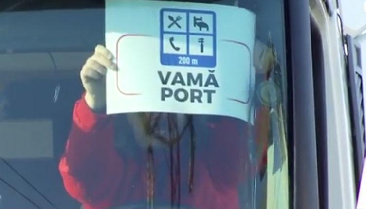 Șoferii de TIR și fermierii au încercuit Capitala și au provocat haos pe centură | "E de ajuns să blocăm vămile!" | Unii protestatari au fost duși la Poliție 879938