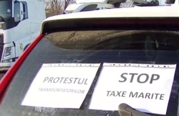 Șoferii de TIR și fermierii au încercuit Capitala și au provocat haos pe centură | "E de ajuns să blocăm vămile!" | Unii protestatari au fost duși la Poliție 879939