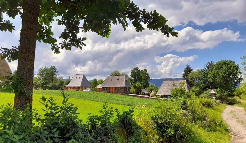 Orașul din România unde un izvor cu apă termală a îmbunătățit viaţa a mii de oameni. Primar: "După analize, au ajuns la concluzii deosebite" 880245